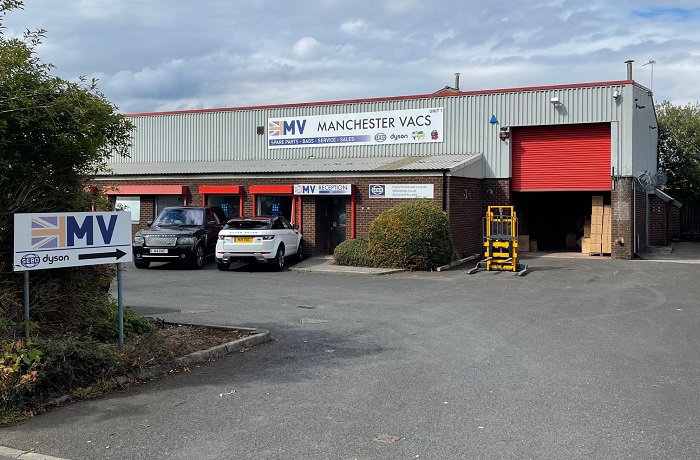 Exterior of Manchester Vacs store in Stockport – Dyson and Sebo specialists
